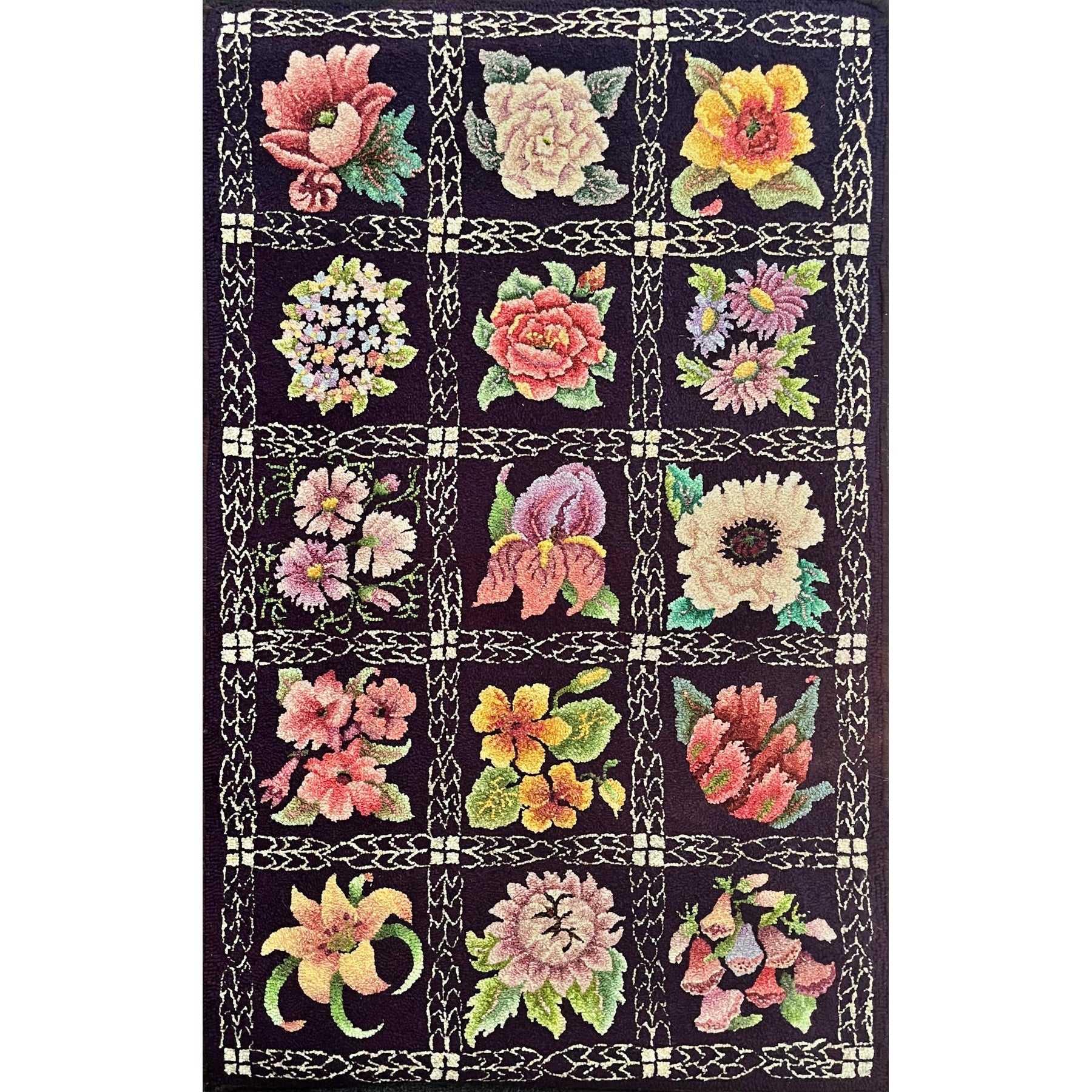 Mae-Time, rug hooked by Vivily Powers