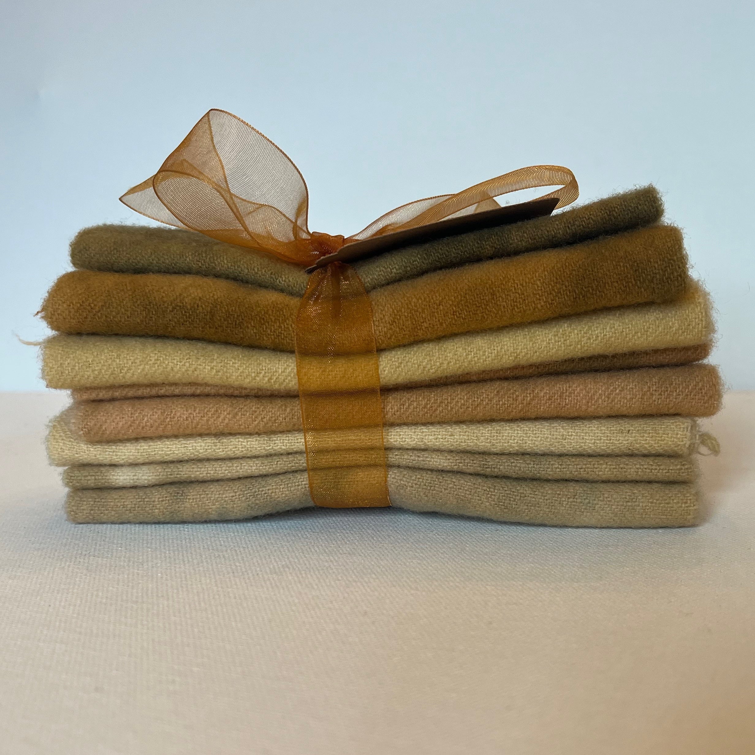 Dirty Honey - Dorr Hand Dyed Bundle - Rug Hooking Wool