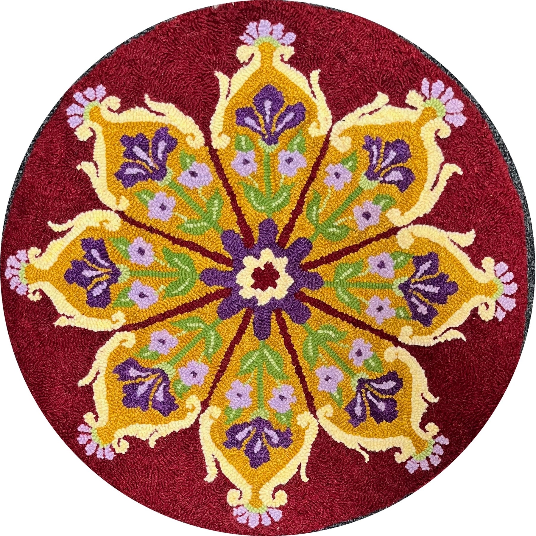 Tabriz, rug hooked by Ellen Forstrom
