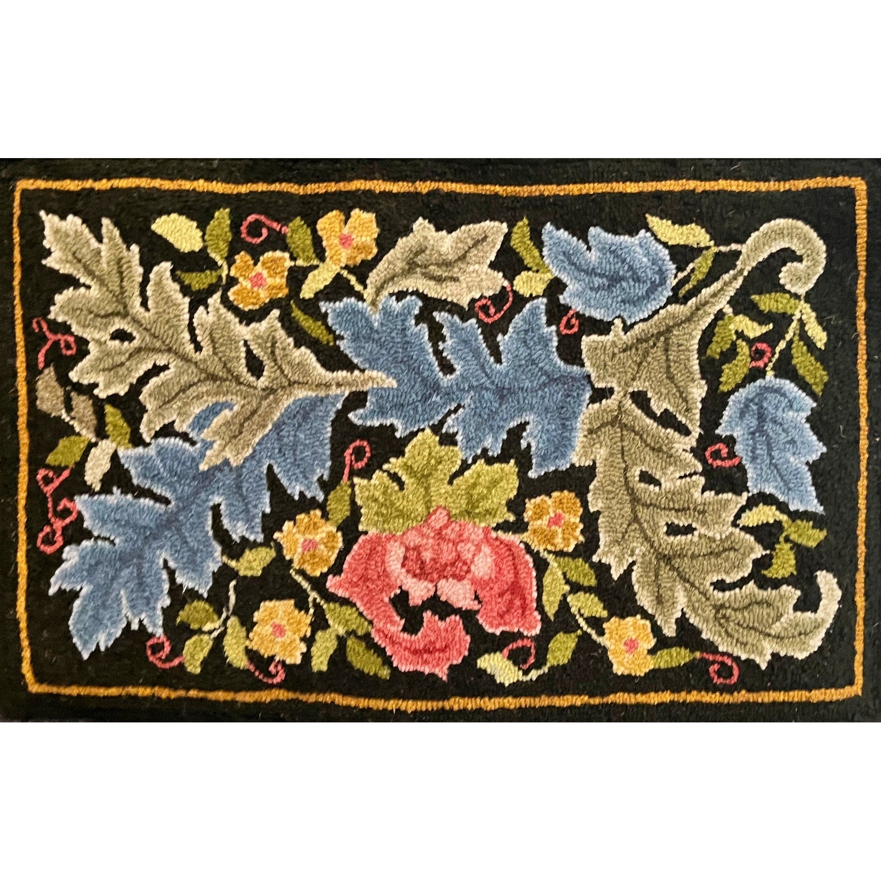 Masterful Morris Pan, rug hooked by Lisa Cubellis