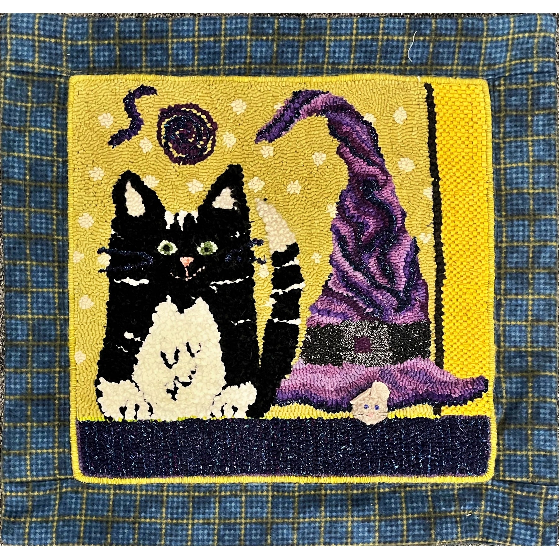 Mom's Home, rug hooked by Judy Kielczewski