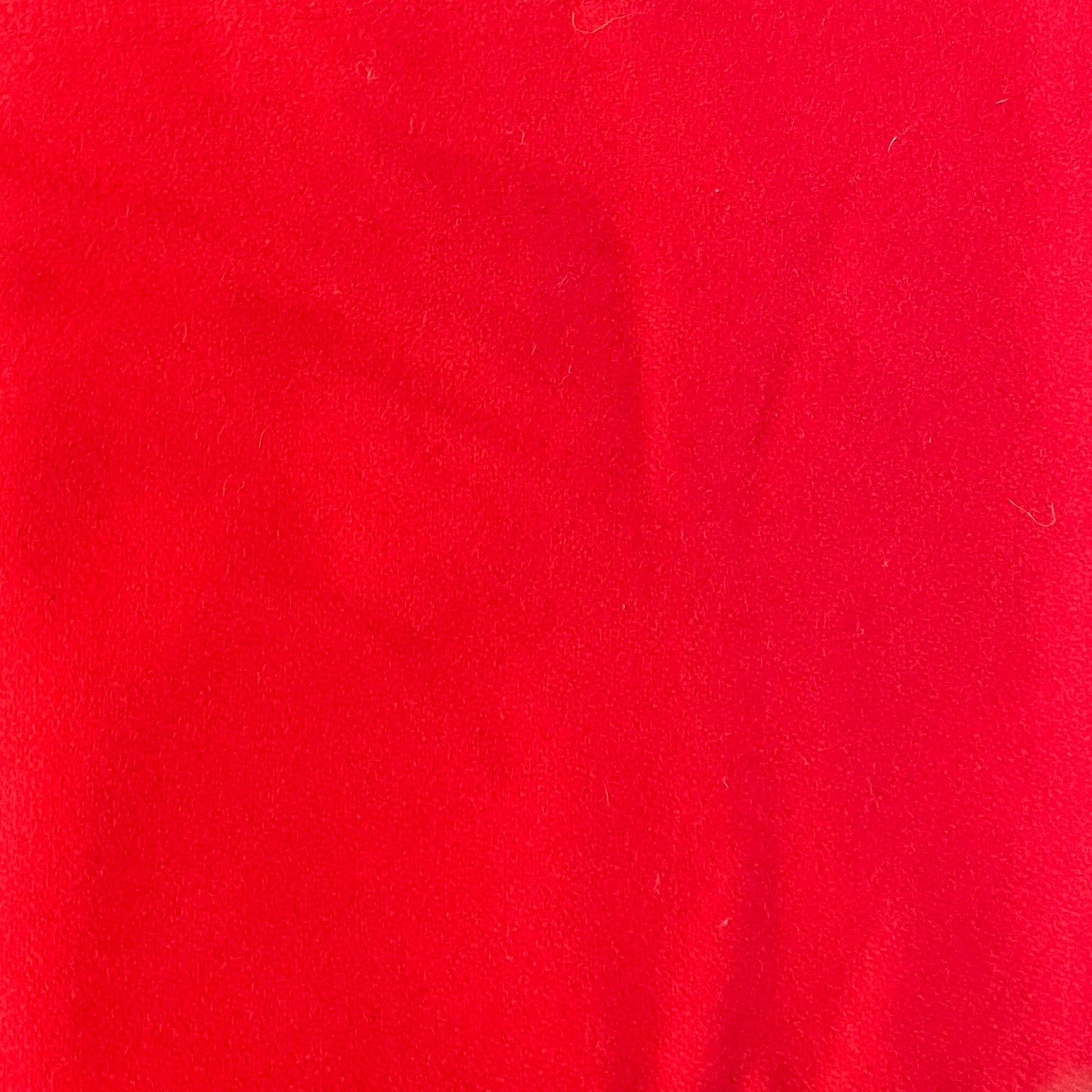 Bright Red - Heavy Weight Rug Hooking Wool (WS1025)