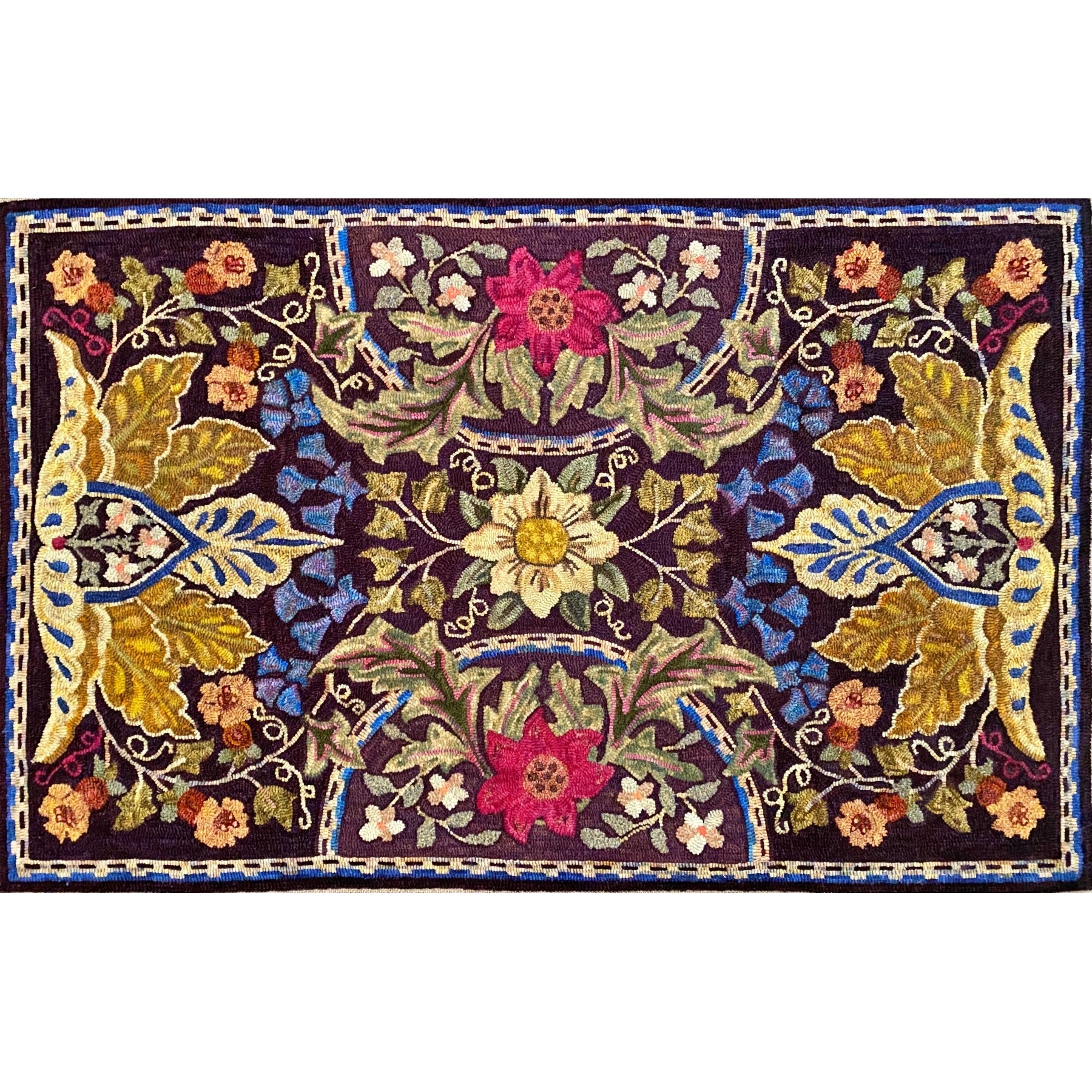 Morris Victorian, rug hooked by Nancy Gingrich