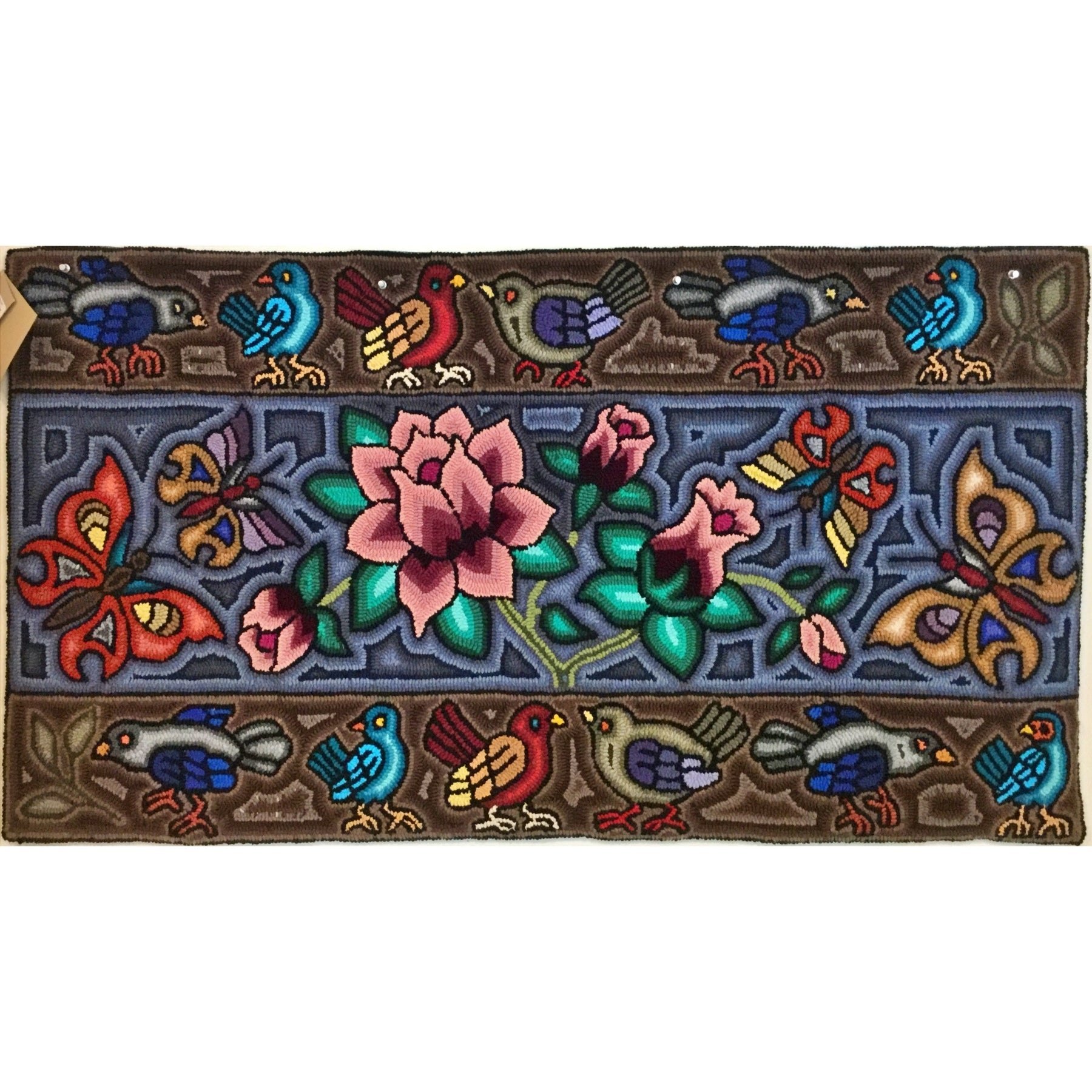 Multicolores Pattern #10, rug hooked by Micaela Churunel Aju