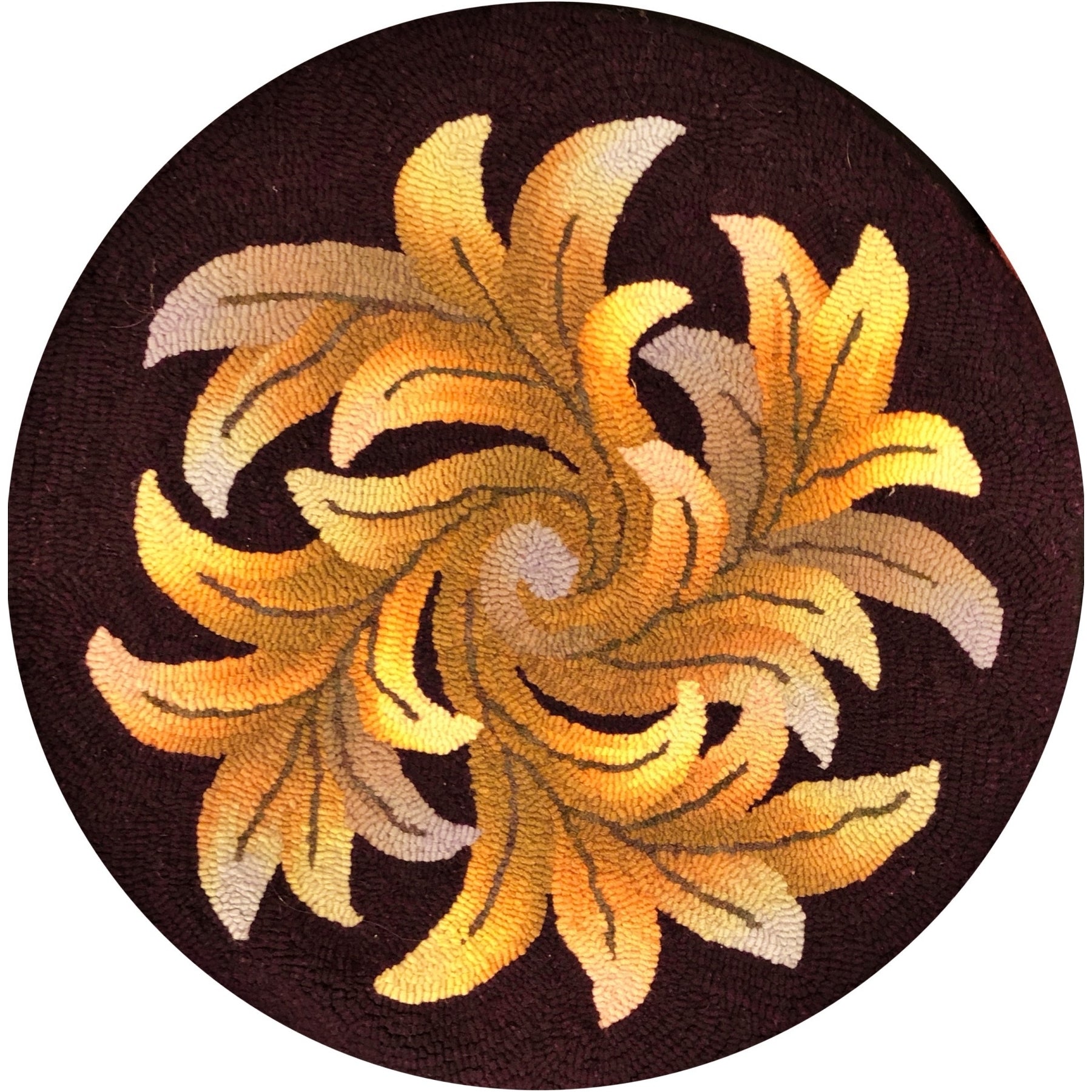Pinwheel Scroll, rug hooked by Julie Gibson