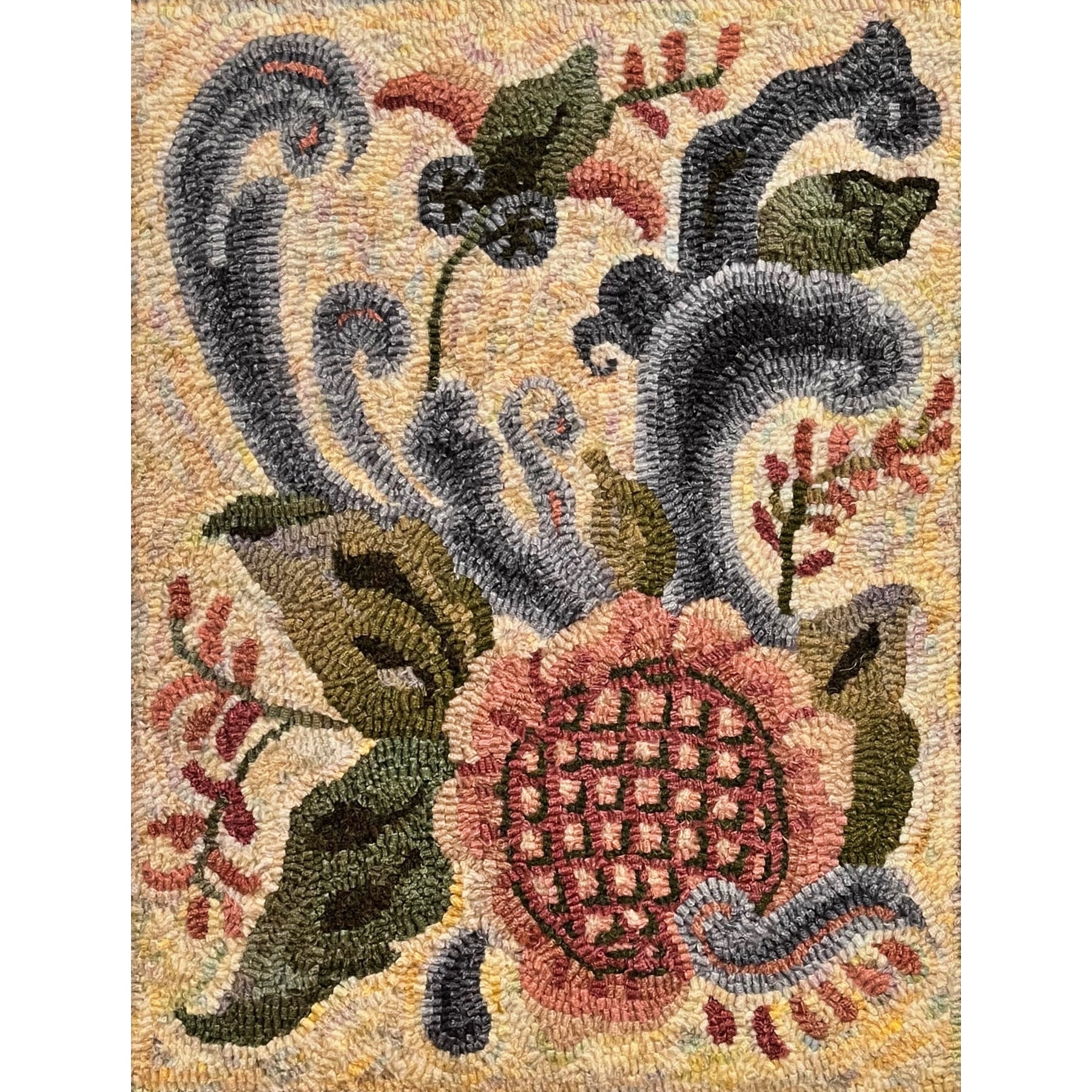 Rosemaling Tote, rug hooked by Nancy Gingrich