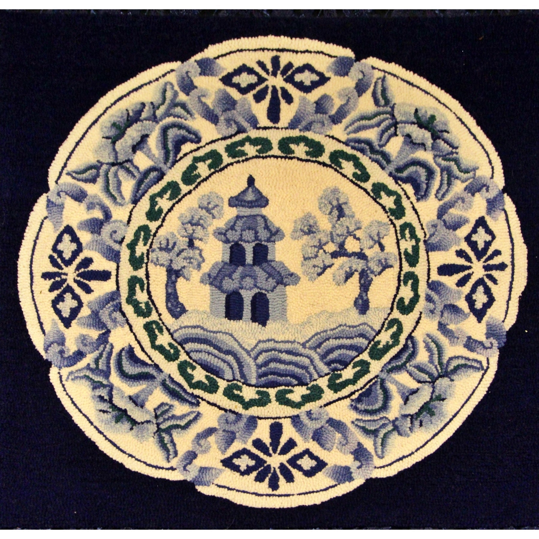 Imari Plate, rug hooked by Yoshiho Nara