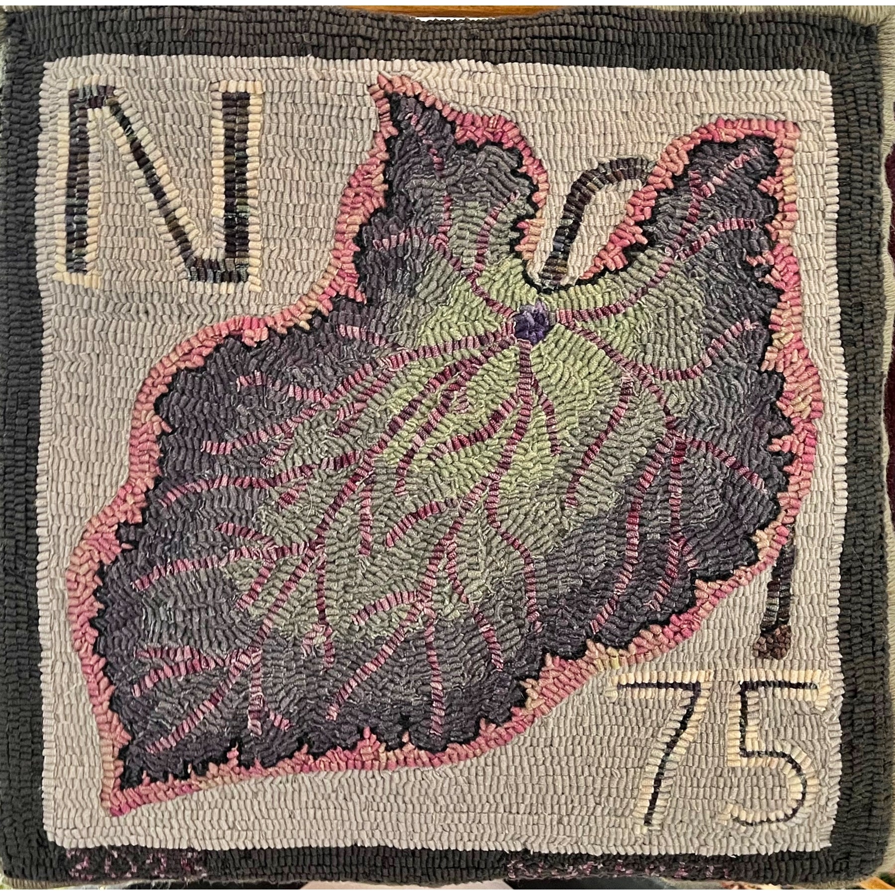 Publick House Coleus - Northern McGown 75th Anniversay Rug, rug hooked by Chizuko Hayami