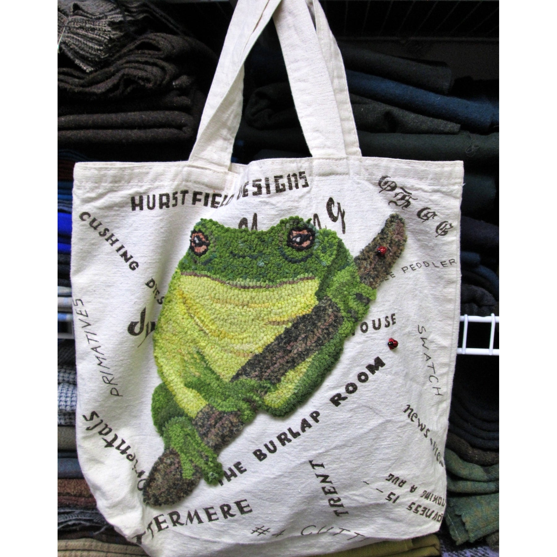 Rug Hooking Pattern: Frog (PR1099) | Honey Bee Hive Rug Hooking ...
