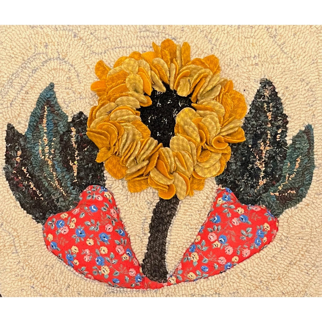 Rug Hooking Pattern: Sunflower Hearts (PR1647) | Honey Bee Hive Rug ...