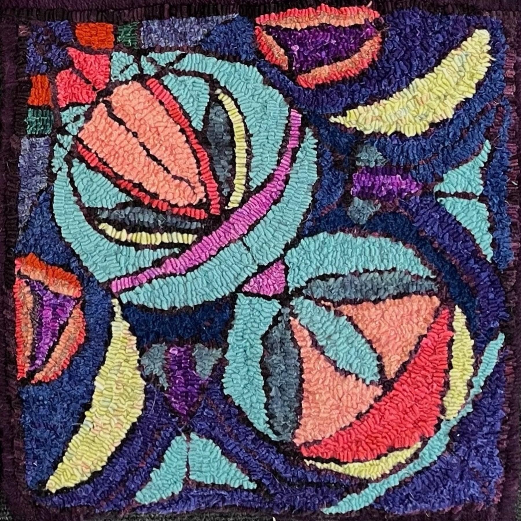 Tangelo, rug hooked by Janice Boutotte