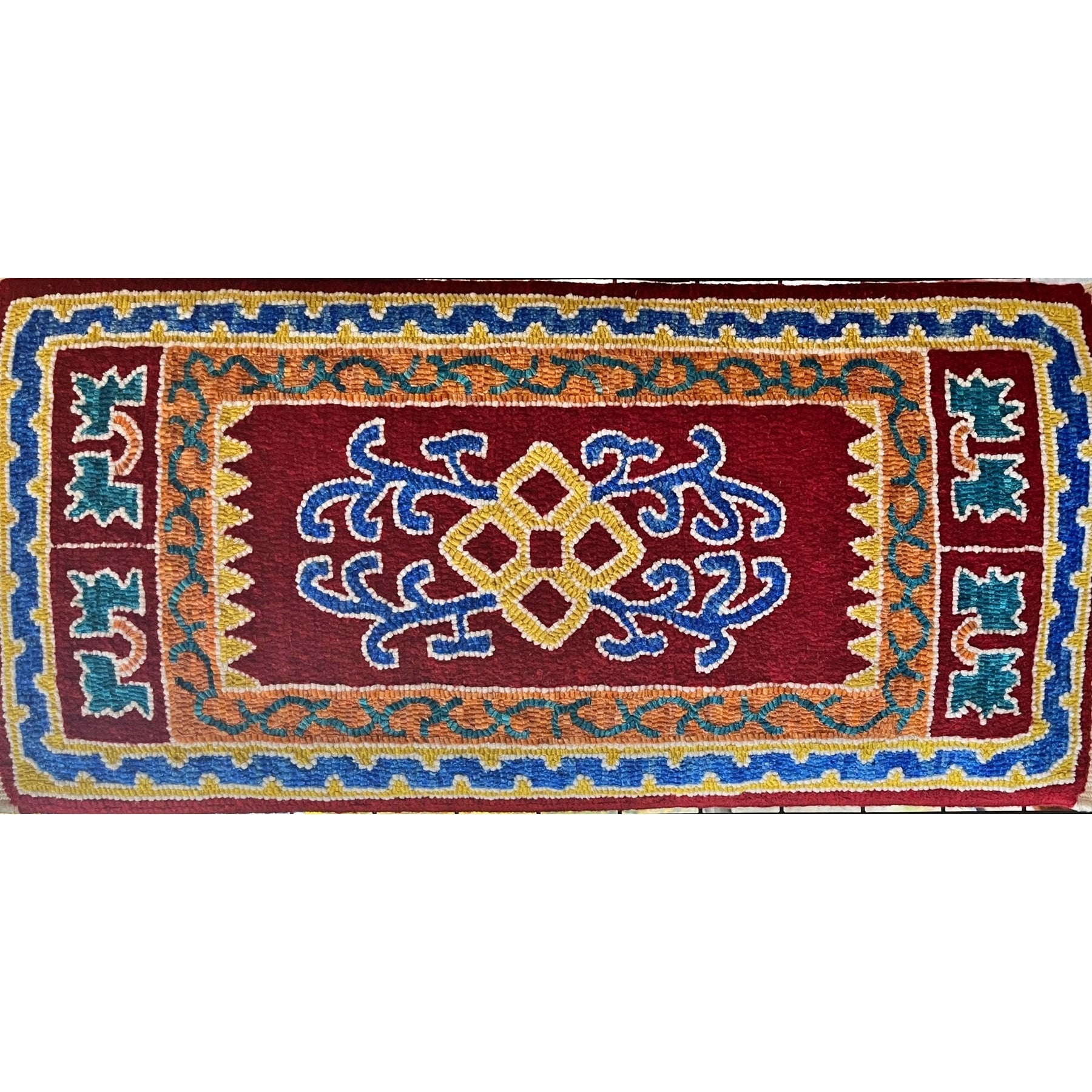 Maltese Magic, rug hooked by Christine Cartmell