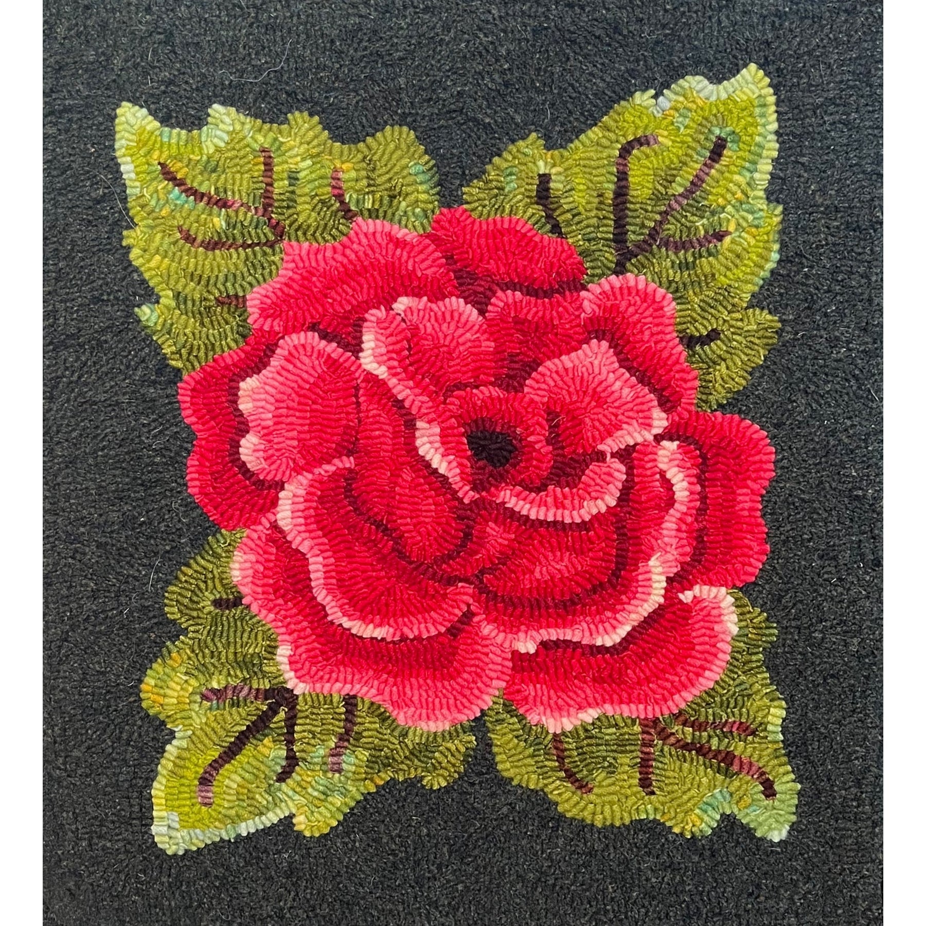 Alma's Reunion Rose, rug hooked by Lisa Chaloner