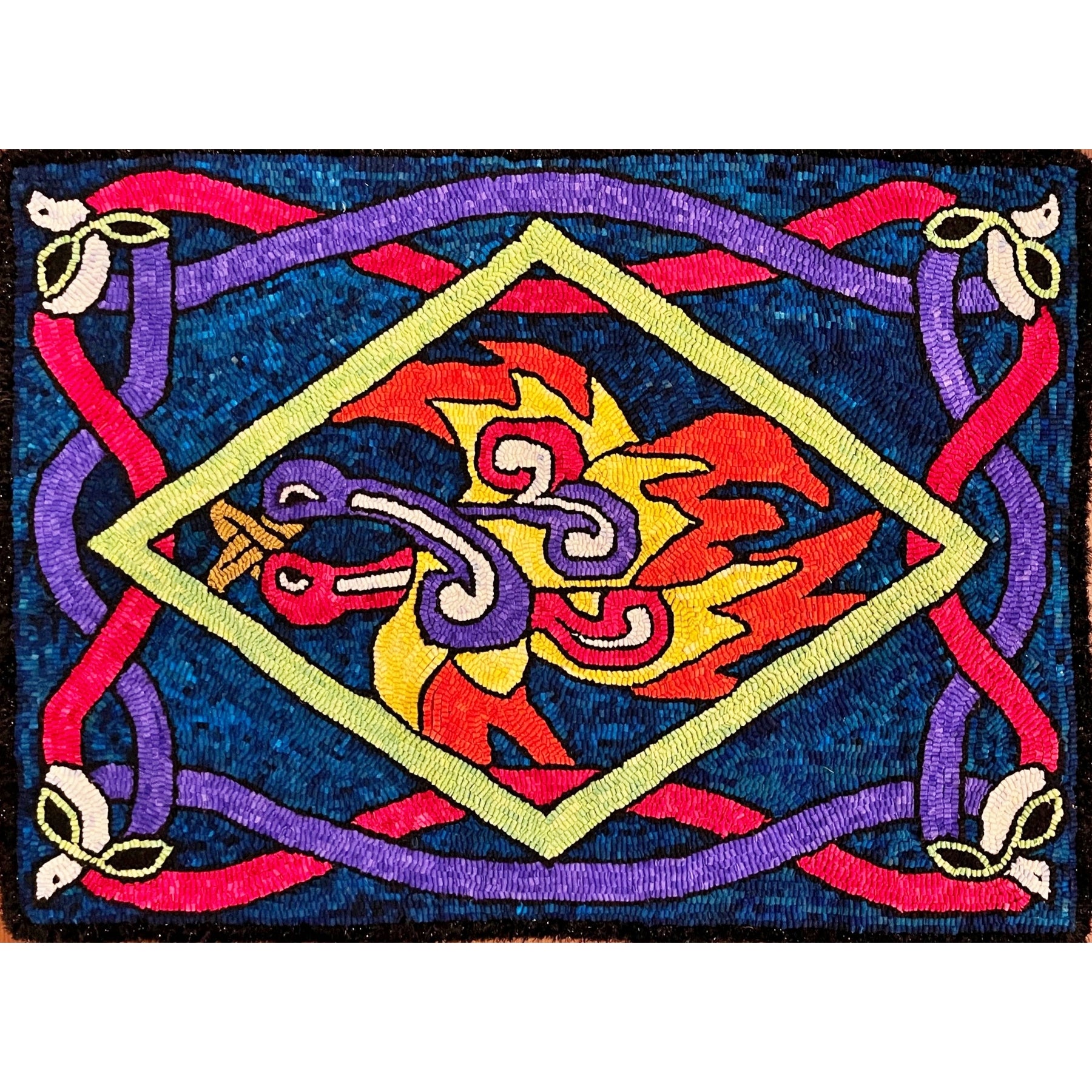 Rug Hooking Pattern: Celtic Birds (UTR-sr-013) | Honey Bee Hive Rug ...