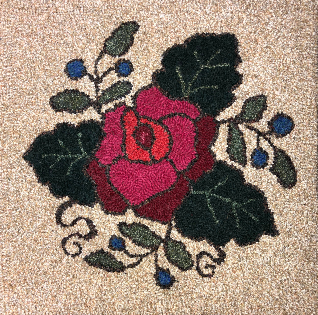 K1002: Three Rose Antique - Rug Hooking Kit