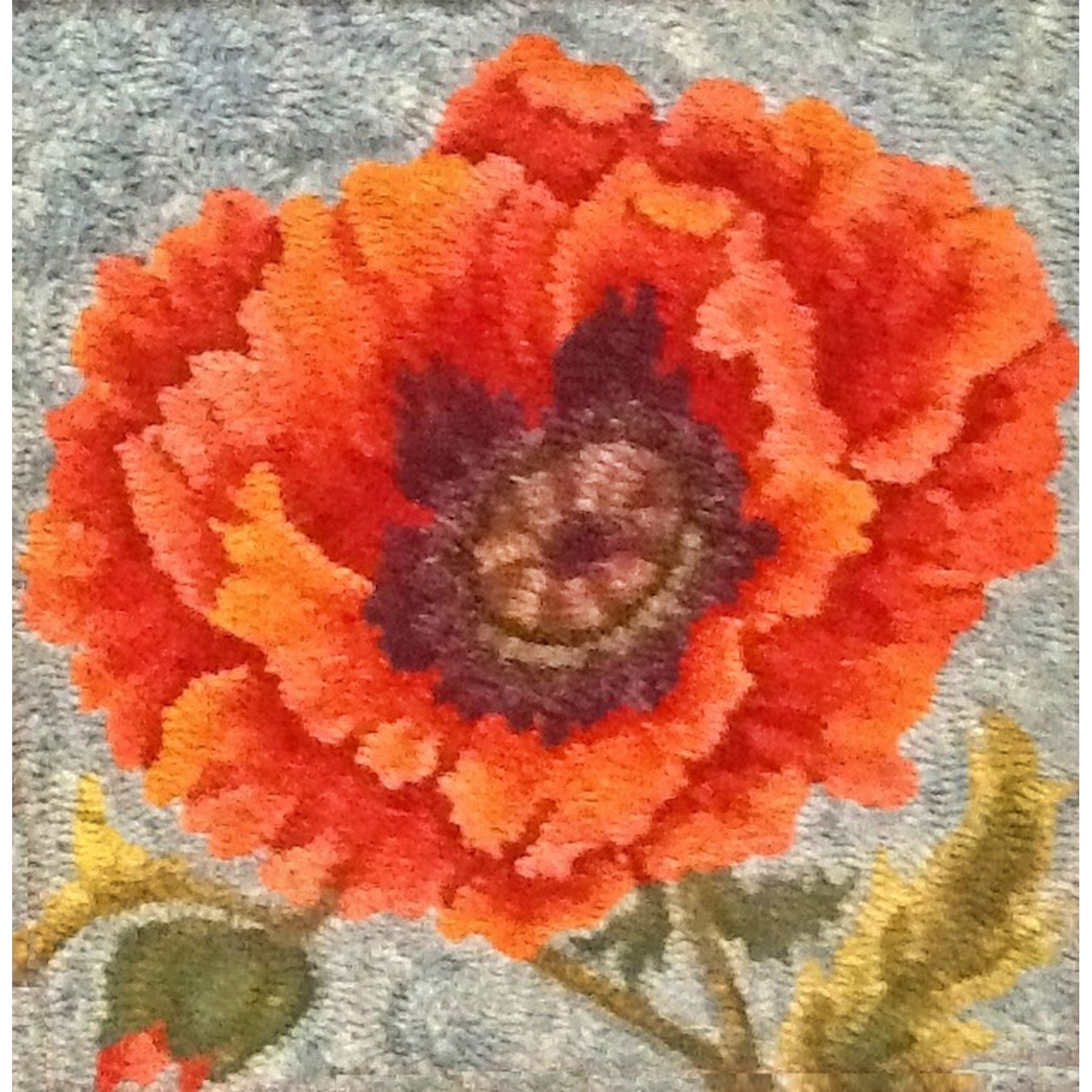 Poppy-A La O'Keefe, rug hooked by Vivily Powers