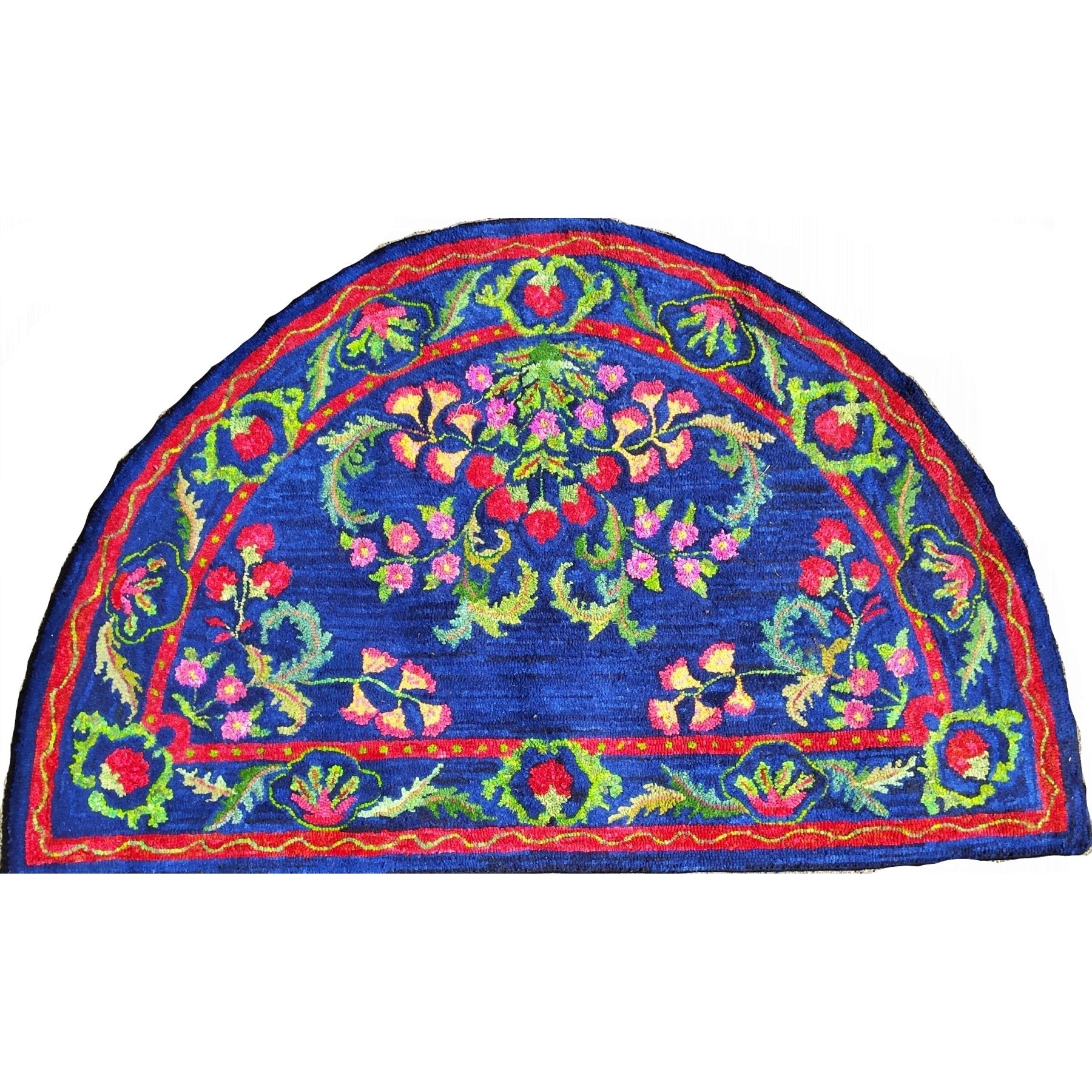 Kashan, rug hooked by Karen Guffey